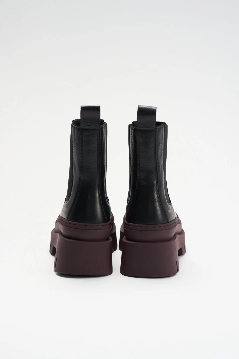 Black Bordeaux Chelsea Boots for Men - Vitello