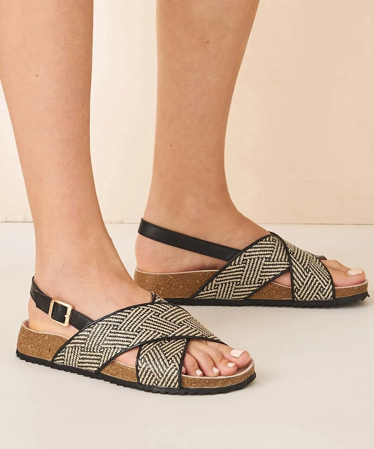 Black Sandals Outlet