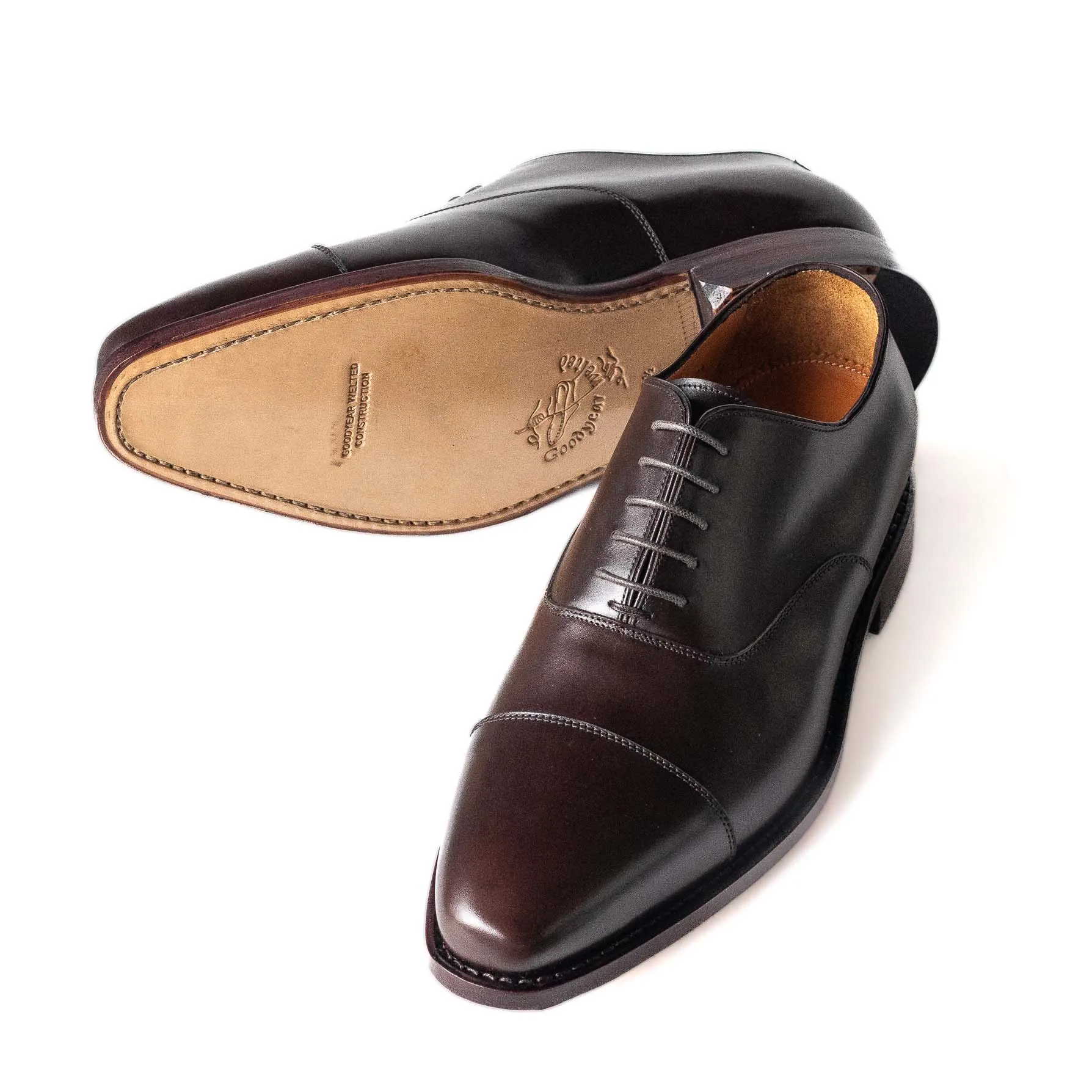 Men's Oxford Cap Toe with Dainite Sole in Vegano Crust Marrone