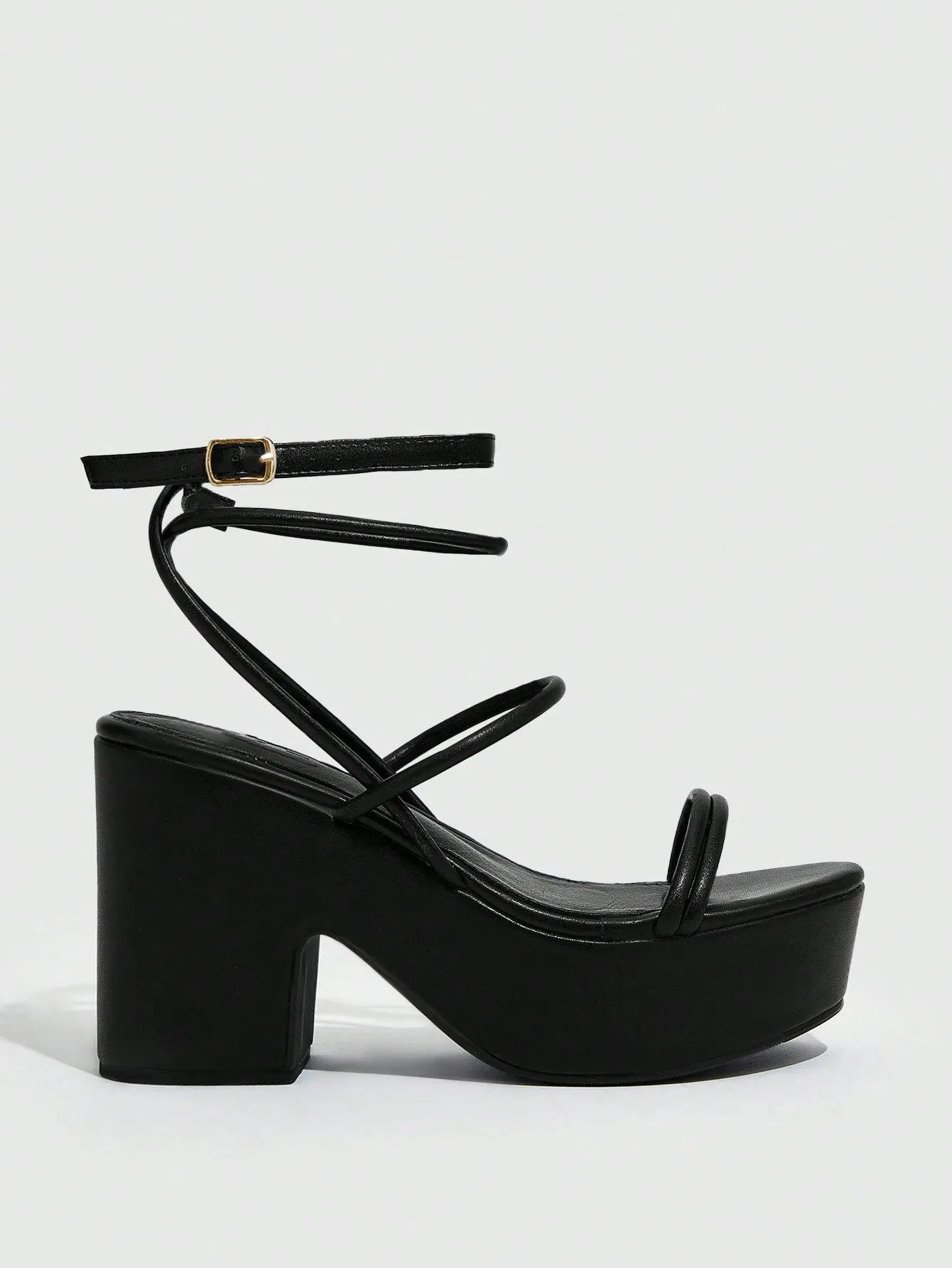 Minimalist Chunky Heeled Black Strappy Sandals for Women