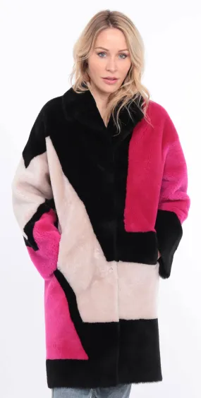 Multicolor sheepskin coat for women with grena accents.