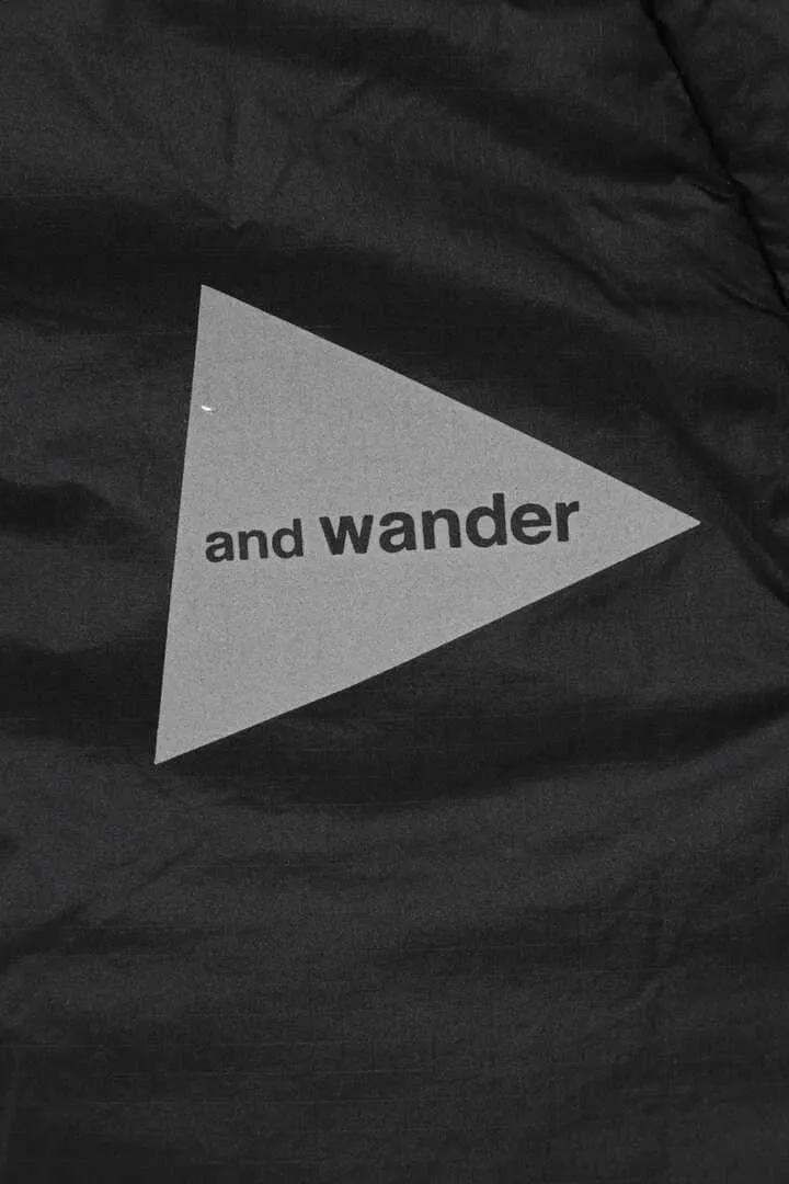 Wander Primaloft Rip Coat Black.