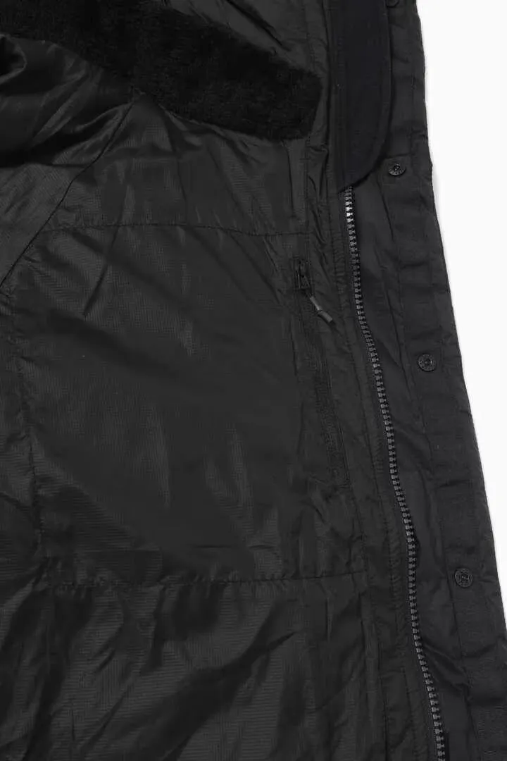 Wander Primaloft Rip Coat Black.