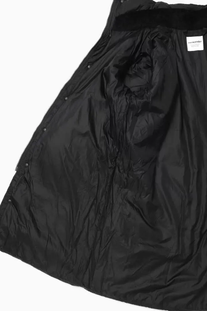 Wander Primaloft Rip Coat Black.