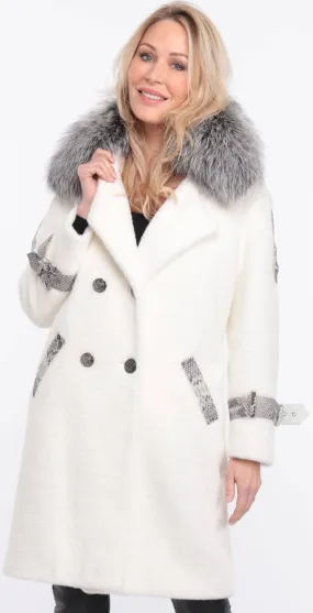 Warm Alcantara coat with stylish amber fox collar for women