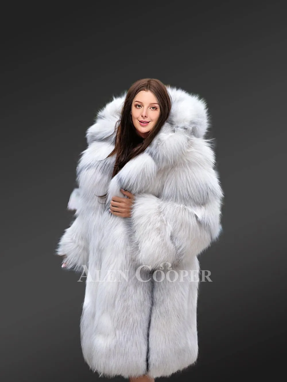 Women's Knee-Length Fox-Fur Coat